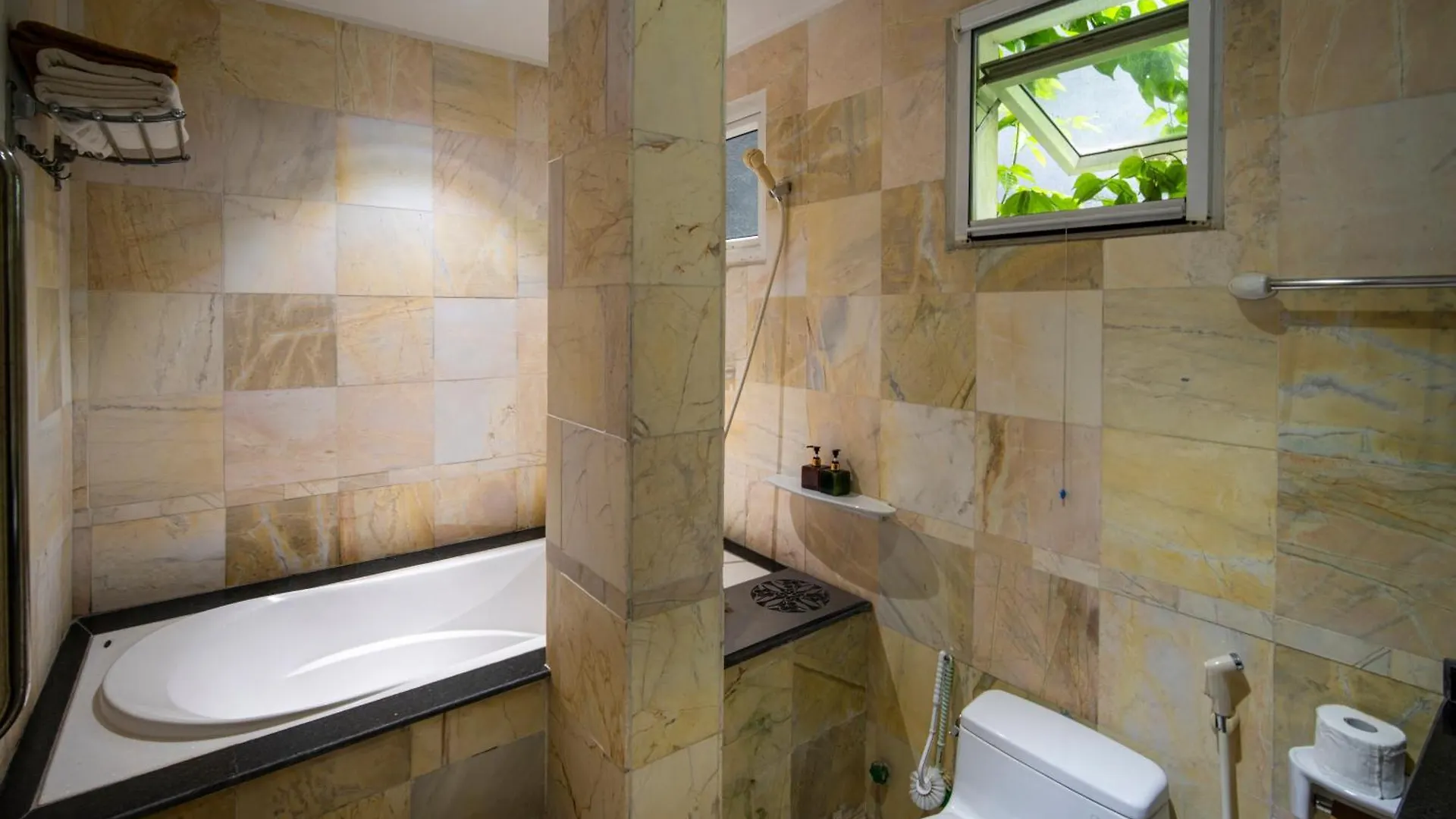 Benzen Boutique Villa Da Nang Vietnam