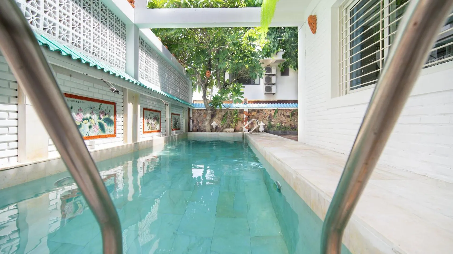 Benzen Boutique Villa Da Nang Vietnam