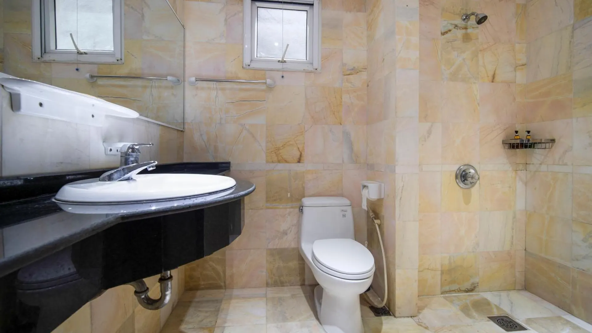 Benzen Boutique Villa Da Nang 0*,  Vietnam